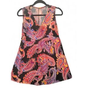 Flirty Pink Paisley Print Sleeveless Top V-Neck Casual Summer Medium‎